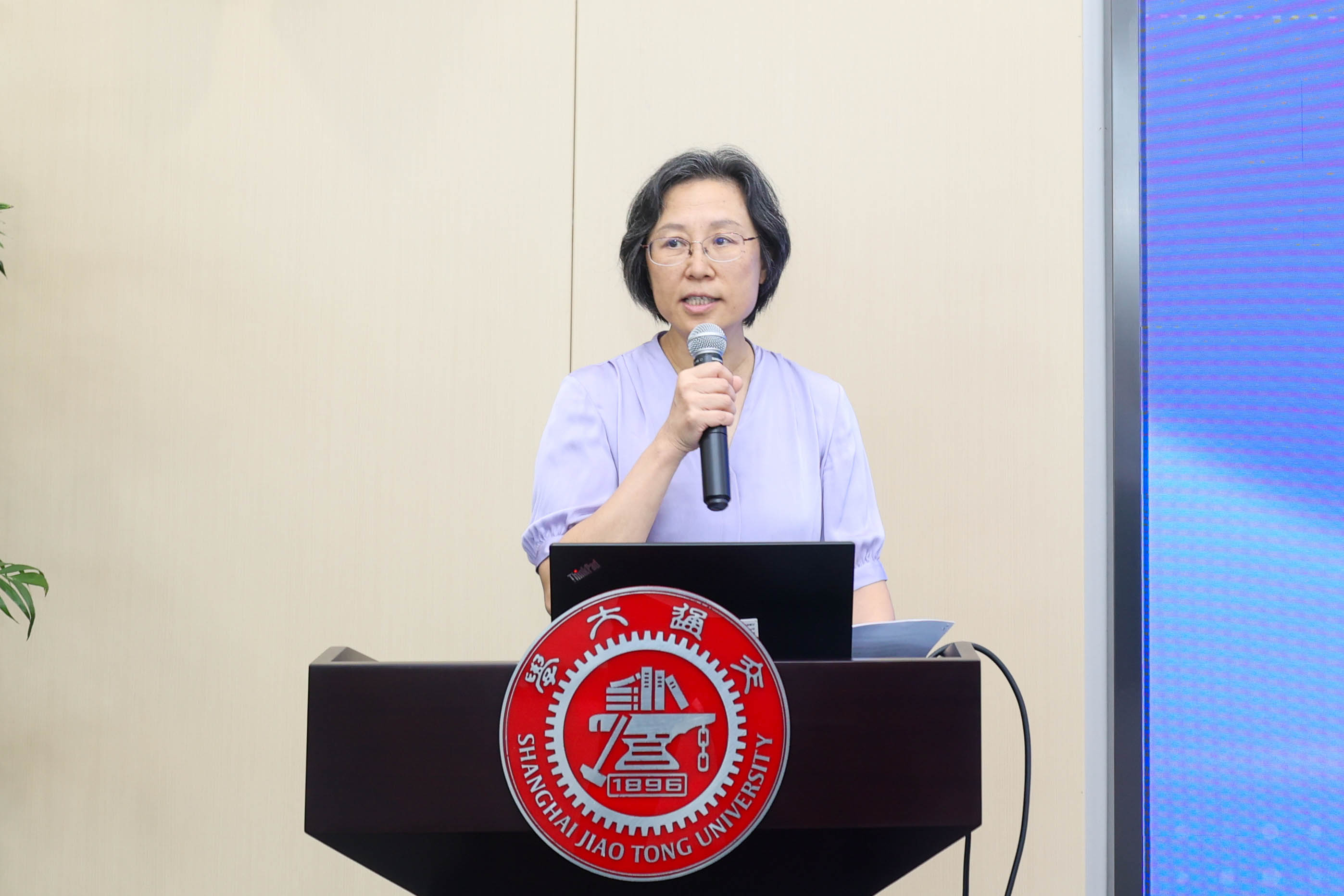 1694411375710971.jpg 社团学姐漫画
副教务长 吴静怡 (2).JPG