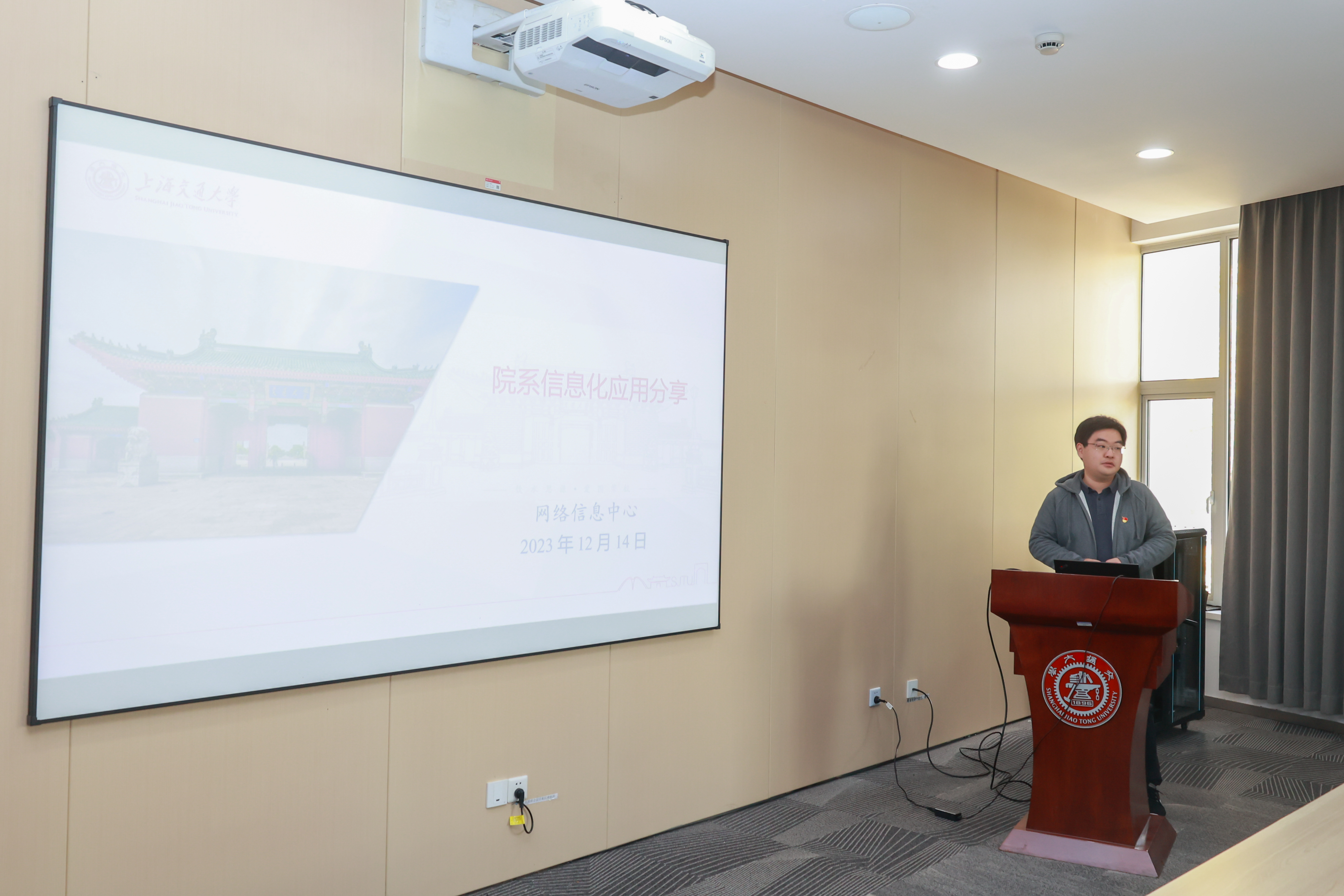 1702964183352615.jpg 211A8141.jpg