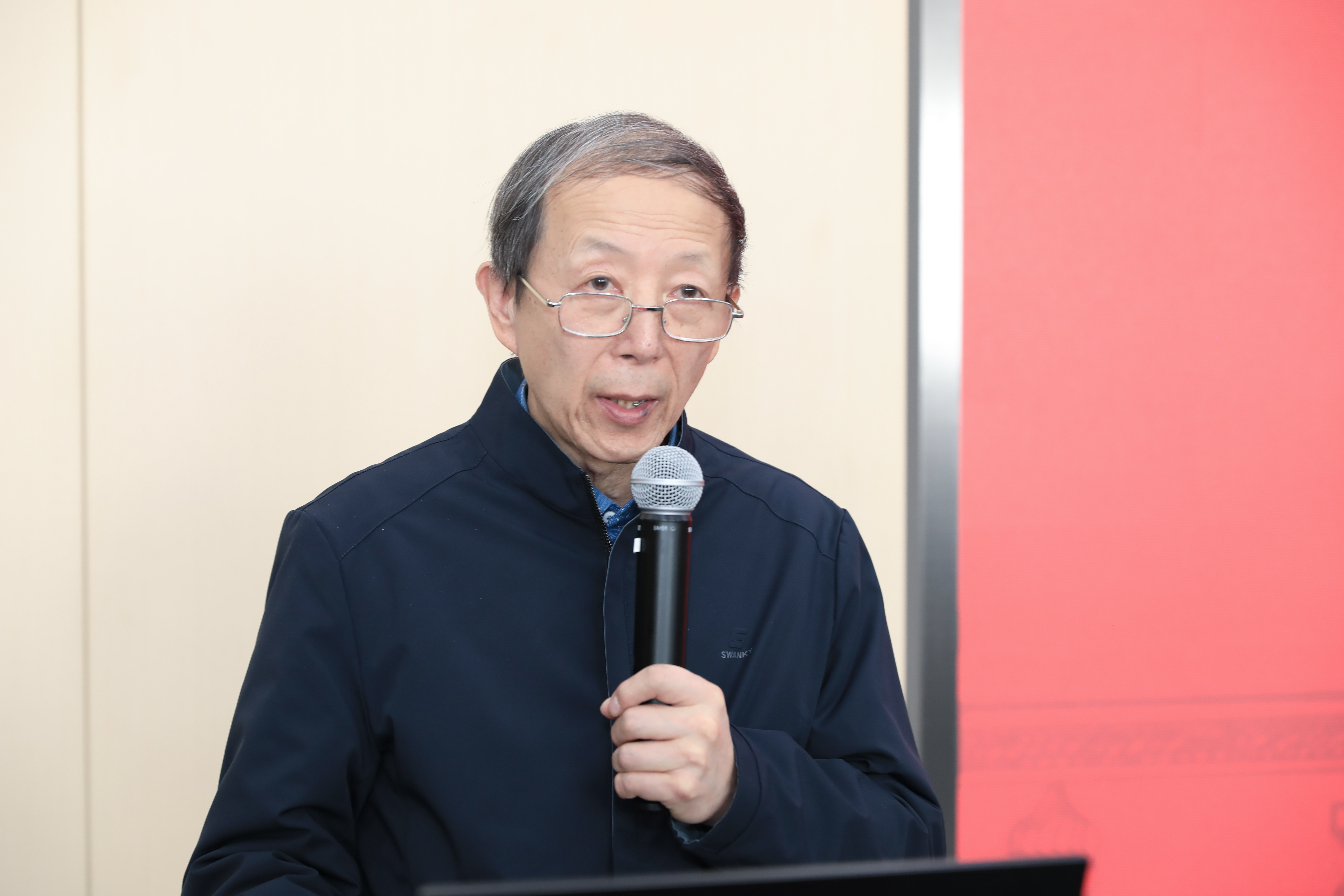 1703761169793944.jpg 徐讲话.jpg