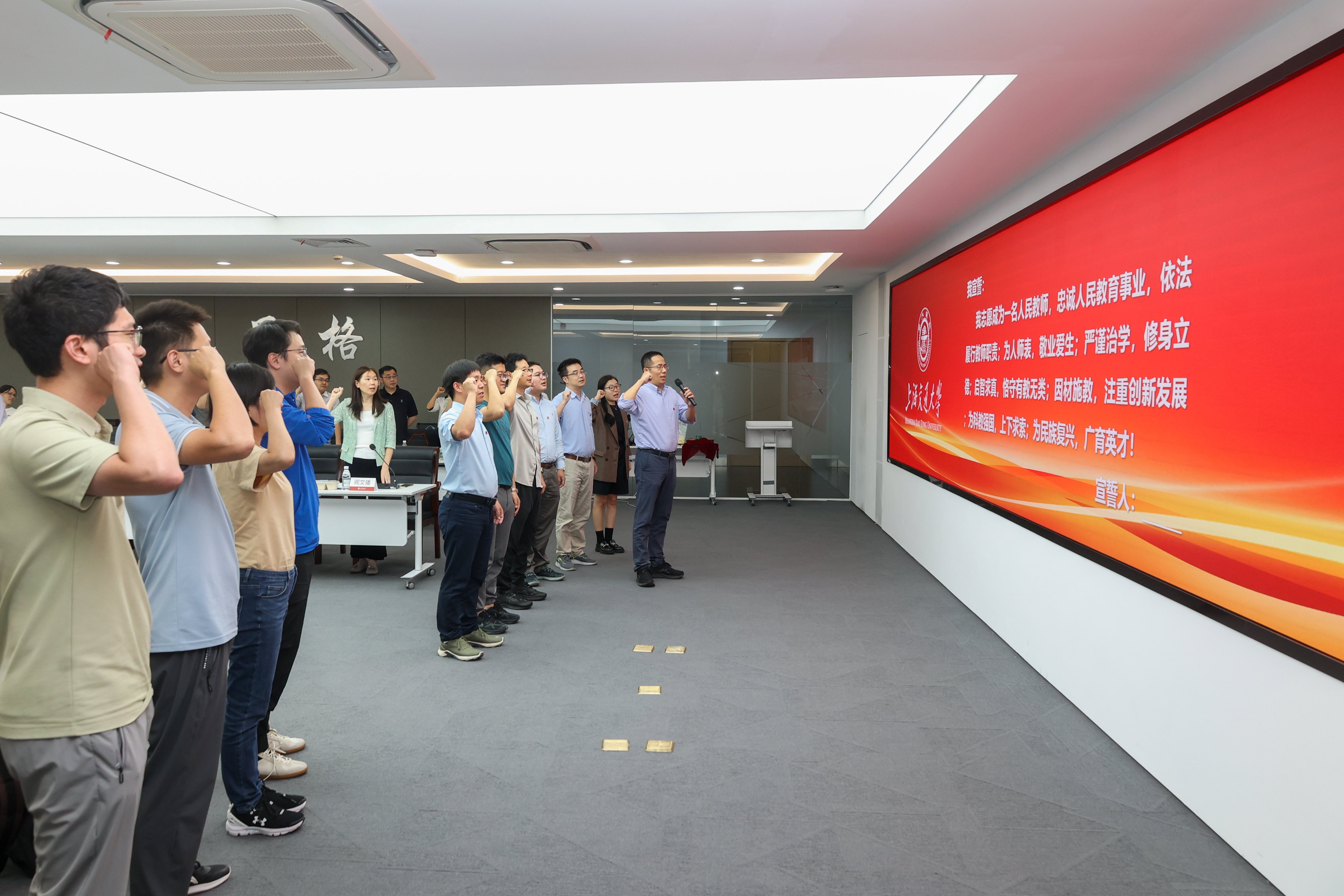 1729236929886365.jpg 211A0658.jpg