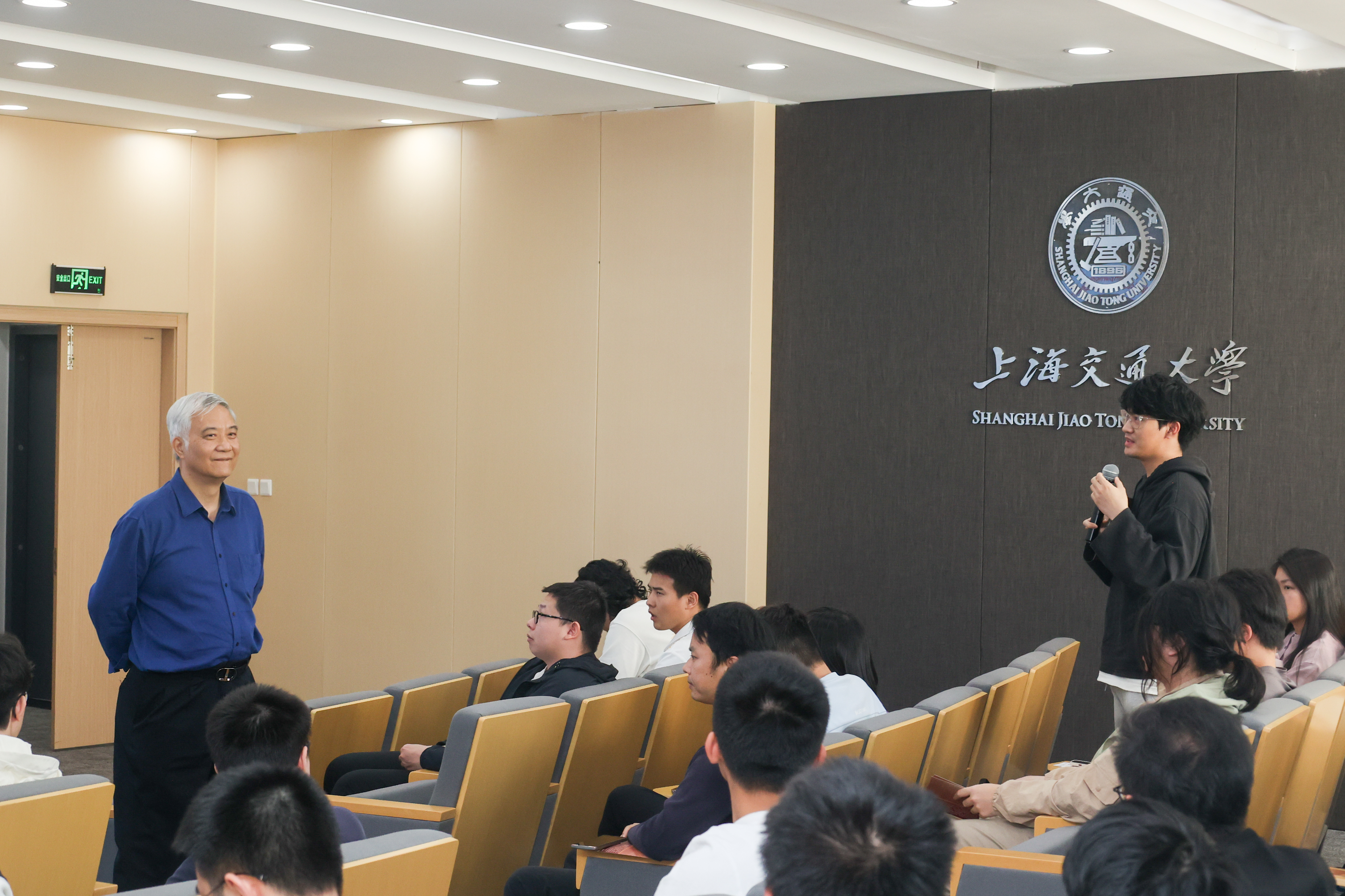 1743063945984631.jpg 211A6267.jpg