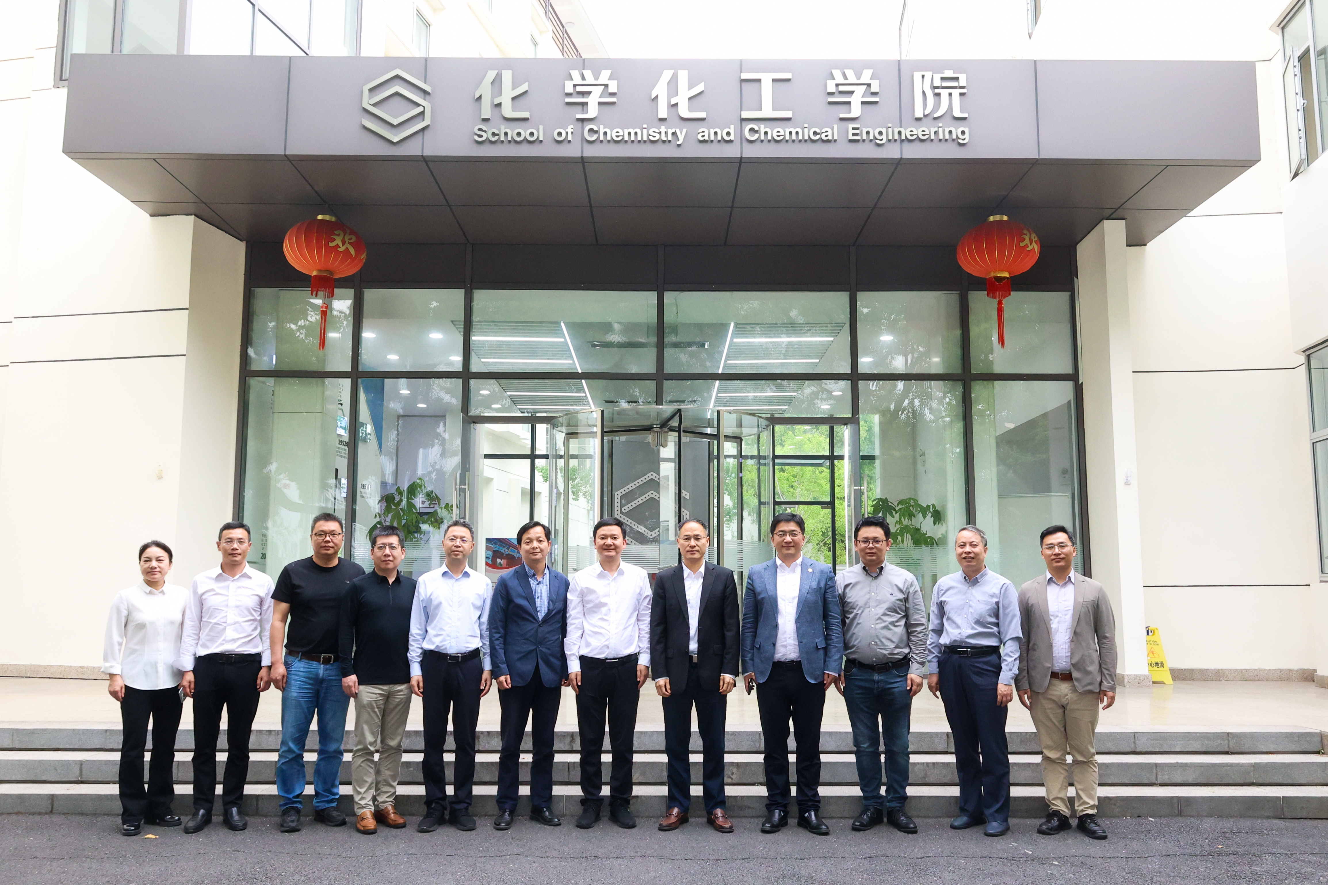 1745565754923236.jpg 211A8172.jpg