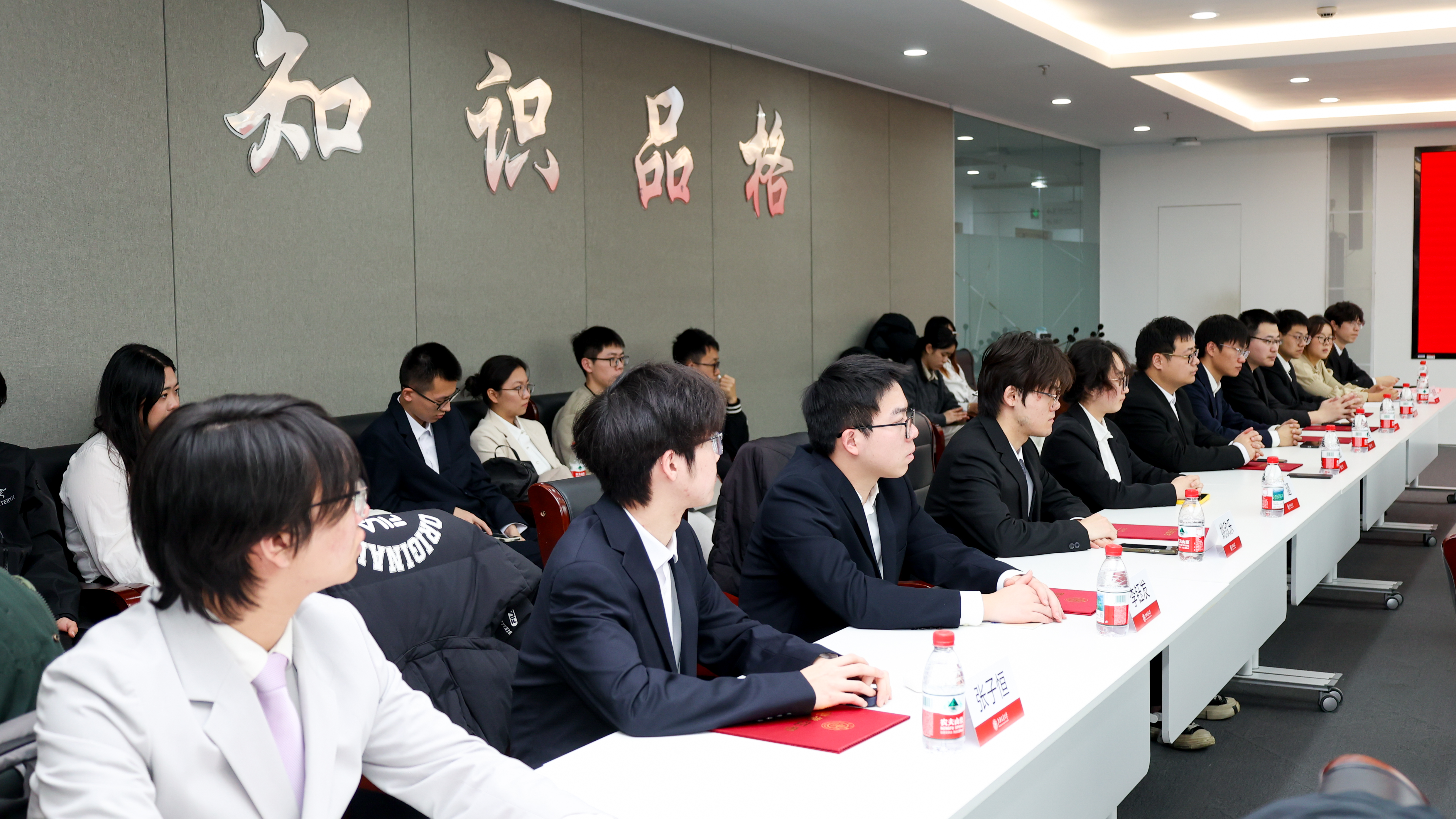 1766107649750149.jpg 211A0074.jpg